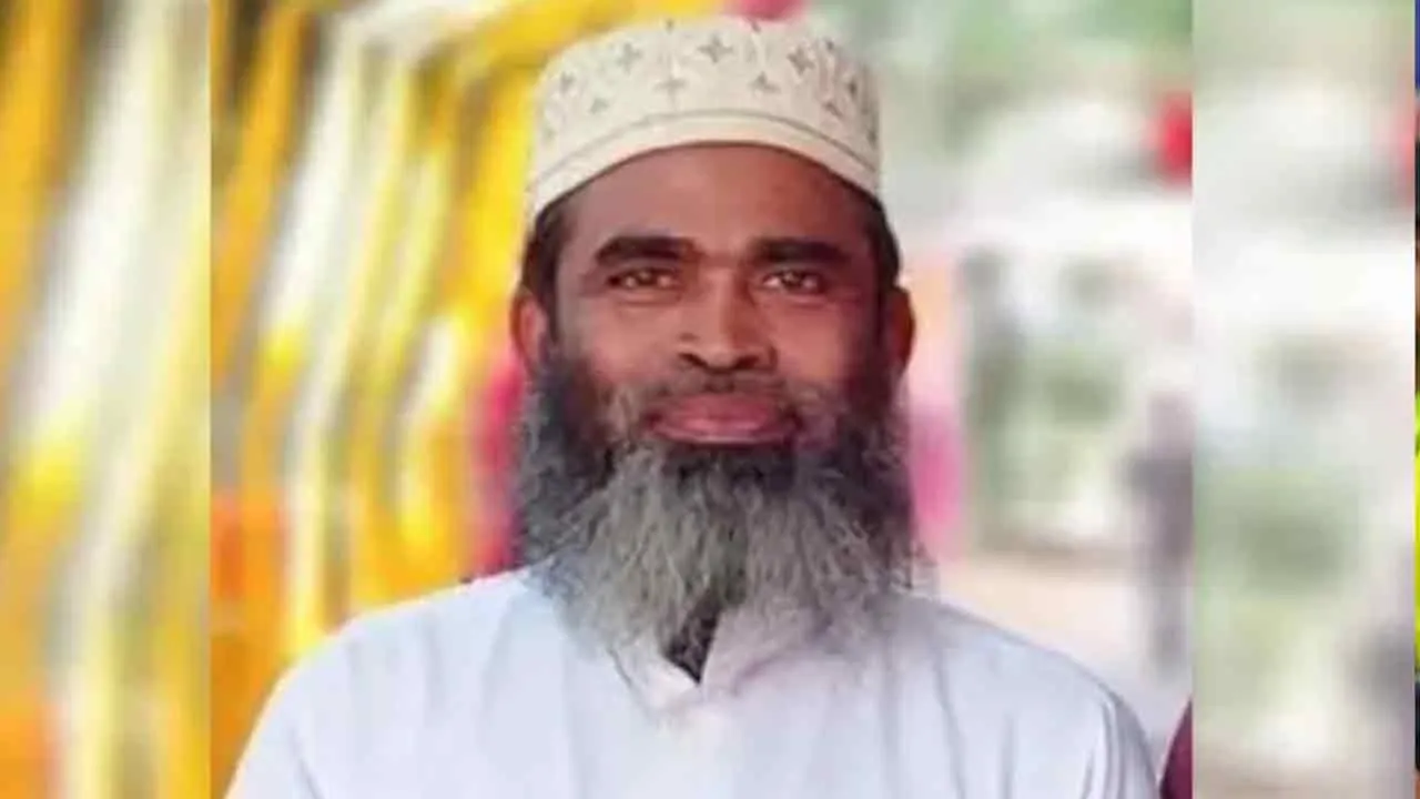 আজান দেয়ার সময় মৃত্যুর কোলে ঢলে পড়লেন ইমাম