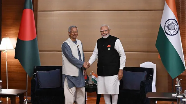 ব্যাংককে ড. ইউনূস-নরেন্দ্র মোদীর বৈঠক শুরু