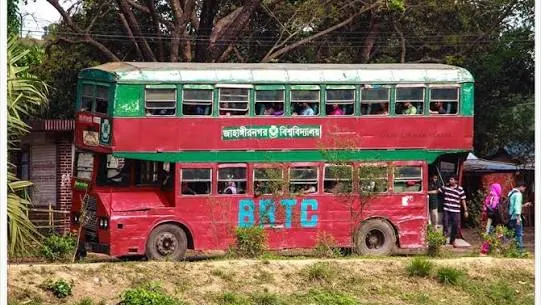 জাবির বাসে নারী শিক্ষার্থীকে হেনস্তার অভিযোগে এক শিক্ষার্থীকে সাময়িক বহিষ্কার