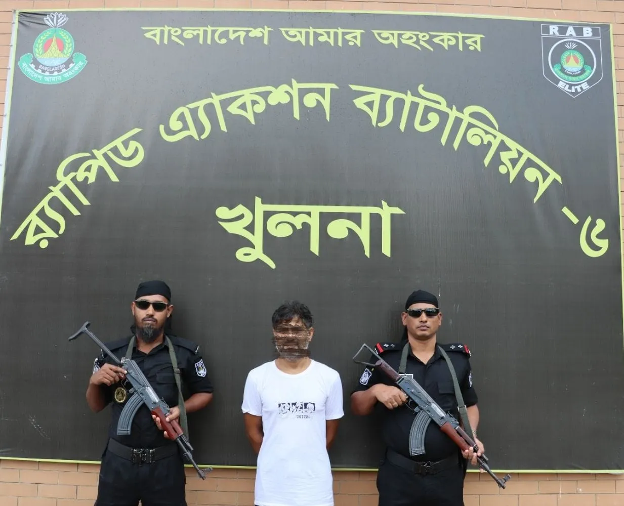 খুলনায় স্কুলছাত্রী নির্জনা হত্যা মামলায় মায়ের পর এবার পিতা গ্রেফতার