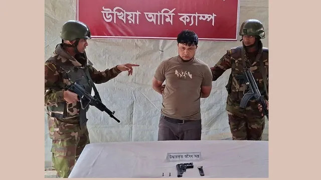 উখিয়ায় আরসা কমান্ডারসহ গ্রেপ্তার ৩