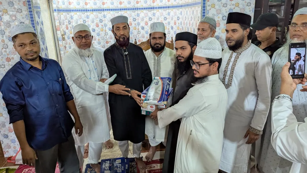 জনগণের টাকা আত্মসাৎ করবে না, এমন নেতৃত্বের হাতেই নগরীর দায়িত্ব দিতে হবে : সেলিম উদ্দিন