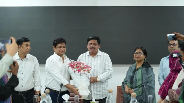ভাওয়াল রাজদীঘি হবে গাজীপুরের সংস্কৃতির কেন্দ্রবিন্দু: জেলা প্রশাসক