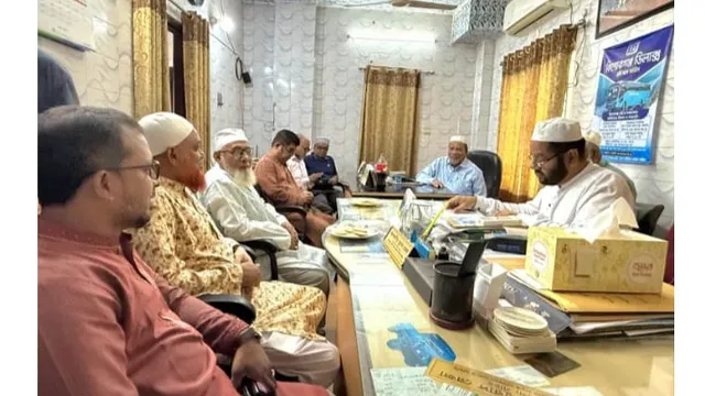 কিশোরগঞ্জে বাস ভাড়া বৃদ্ধি নিয়ে পরিবহন মালিকদের সাথে জামায়াত নেতৃবৃন্দের বৈঠক