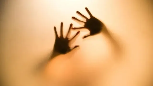 যশোরে গৃহবধূকে যৌন নির্যাতনের অভিযোগ: মামলা ঘিরে সাবেক চেয়ারম্যানের ধামাচাপার চেষ্টা