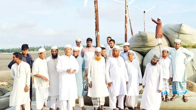কুতুবদিয়ার মানুষের জীবন রক্ষায় টেকসই বেড়িবাঁধ নির্মাণের ব্যবস্থা করুন ---ড. হামিদুর রহমান আযাদ