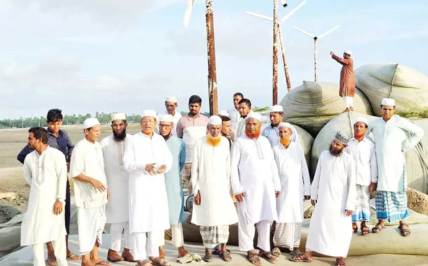 কুতুবদিয়ার মানুষের জীবন রক্ষায় টেকসই বেড়িবাঁধ নির্মাণের ব্যবস্থা করুন ---ড. হামিদুর রহমান আযাদ