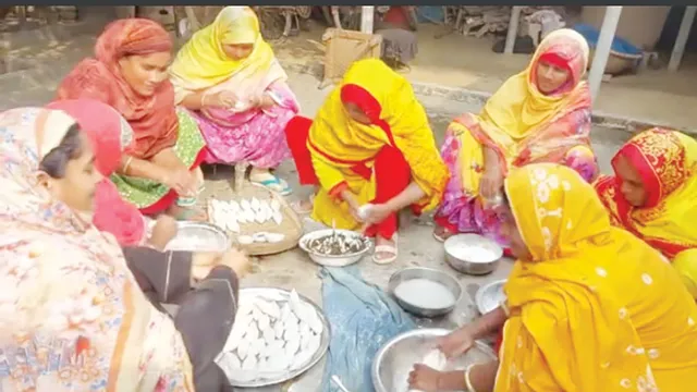 চাঁপাইয়ের সেই তিলের পিঠার স্বাদ আজ কোথায়!