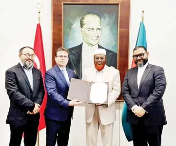 এরদোগানের উদ্দেশ্যে বিরোধীদলীয় নেতার সংহতি ও শুভেচ্ছাপত্র হস্তান্তর