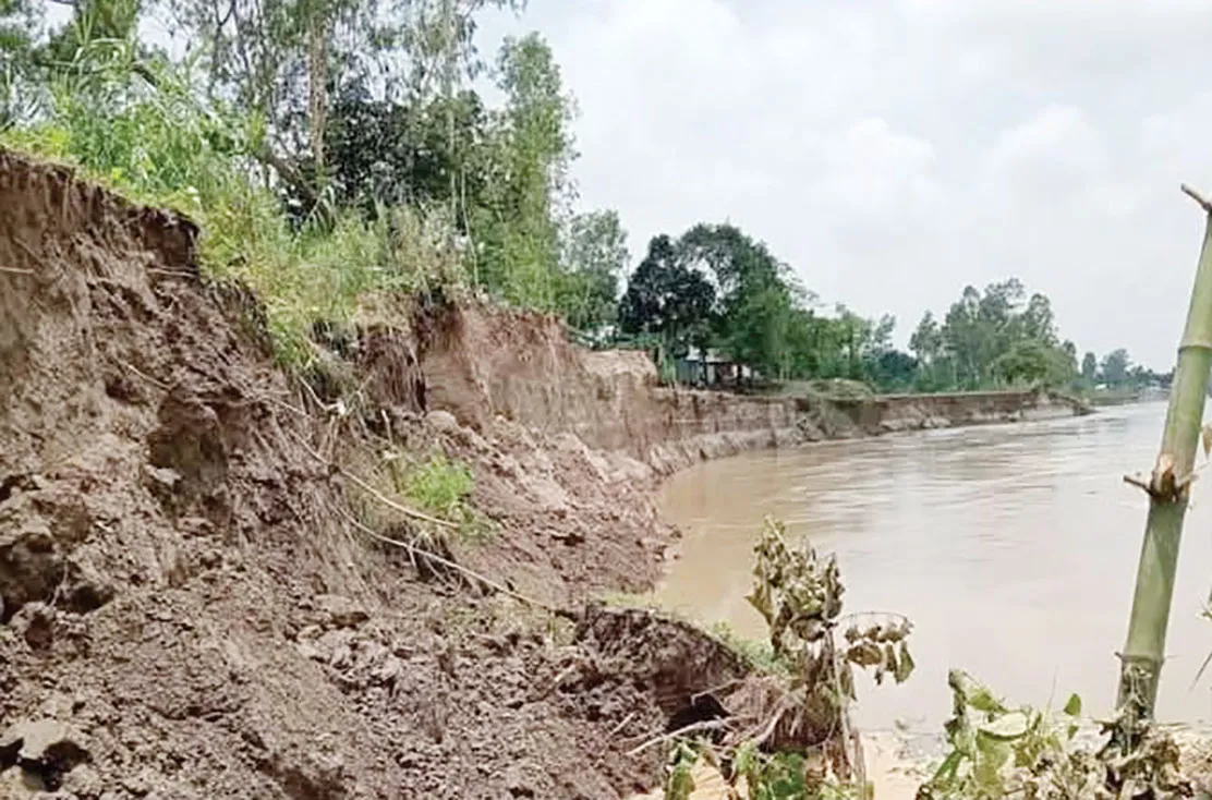 যমুনার ভাঙনে দেওয়ানগঞ্জের ৯ বিদ্যালয় নদী গর্ভে বিলীন