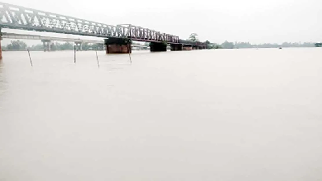 ভূরুঙ্গামারীতে বন্যায় নিম্নাঞ্চল প্লাবিত পানিবন্দী ৩ হাজার মানুষ