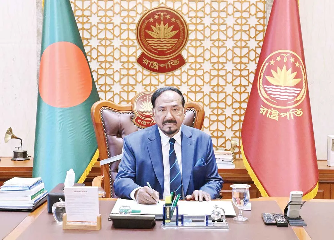বঙ্গভবনে ভারপ্রাপ্ত রাষ্ট্রপতির কার্যক্রম শুরু