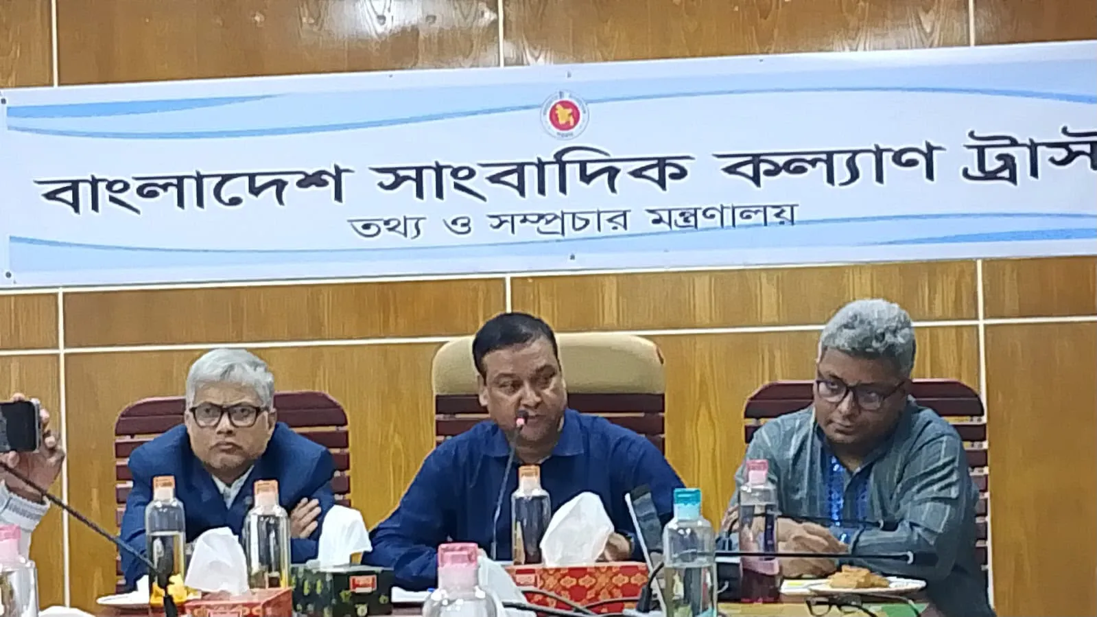 সাংবাদিকতায় অর্ধ-সত্যের কোনো স্থান নেই : বিএফইউজে মহাসচিব