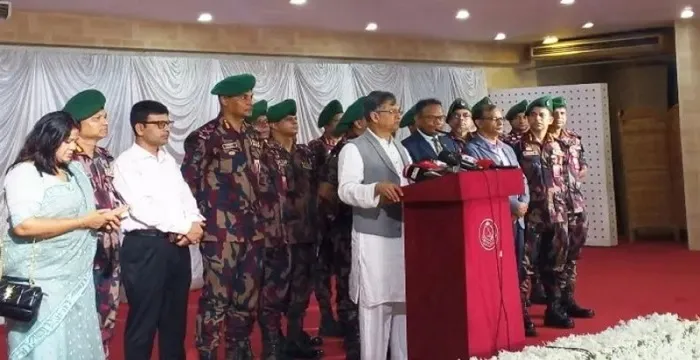 বিজিবিকে আরও শক্তিশালী করতে জনবল-প্রযুক্তি-অস্ত্র বাড়ানো হবে: স্বরাষ্ট্রমন্ত্রী