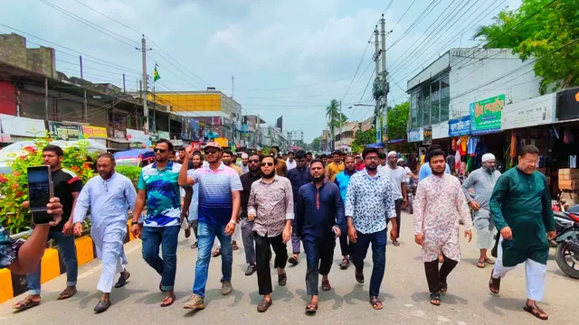 ছাত্রলীগের অপতৎপরতা বন্ধের দাবীতে কুষ্টিয়ায় শিবিরের বিক্ষোভ মিছিল