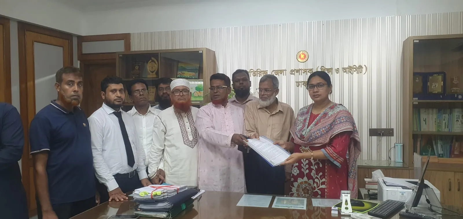সামসুল হক খান স্কুল অ্যান্ড কলেজের গভর্নিং বডির নির্বাচন স্থগিতের ব্যাখ্যা ও নতুন তফসিলে স্মারকলিপি
