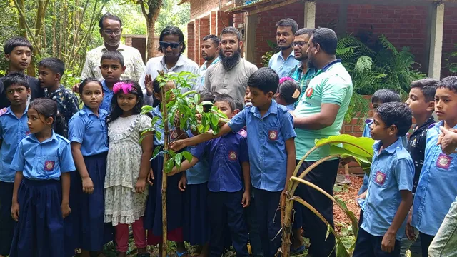 শ্রীপুরে শিশুদের নিয়ে সবুজ অভিযানে কলম্বিয়া ওয়াশিং প্লান্ট