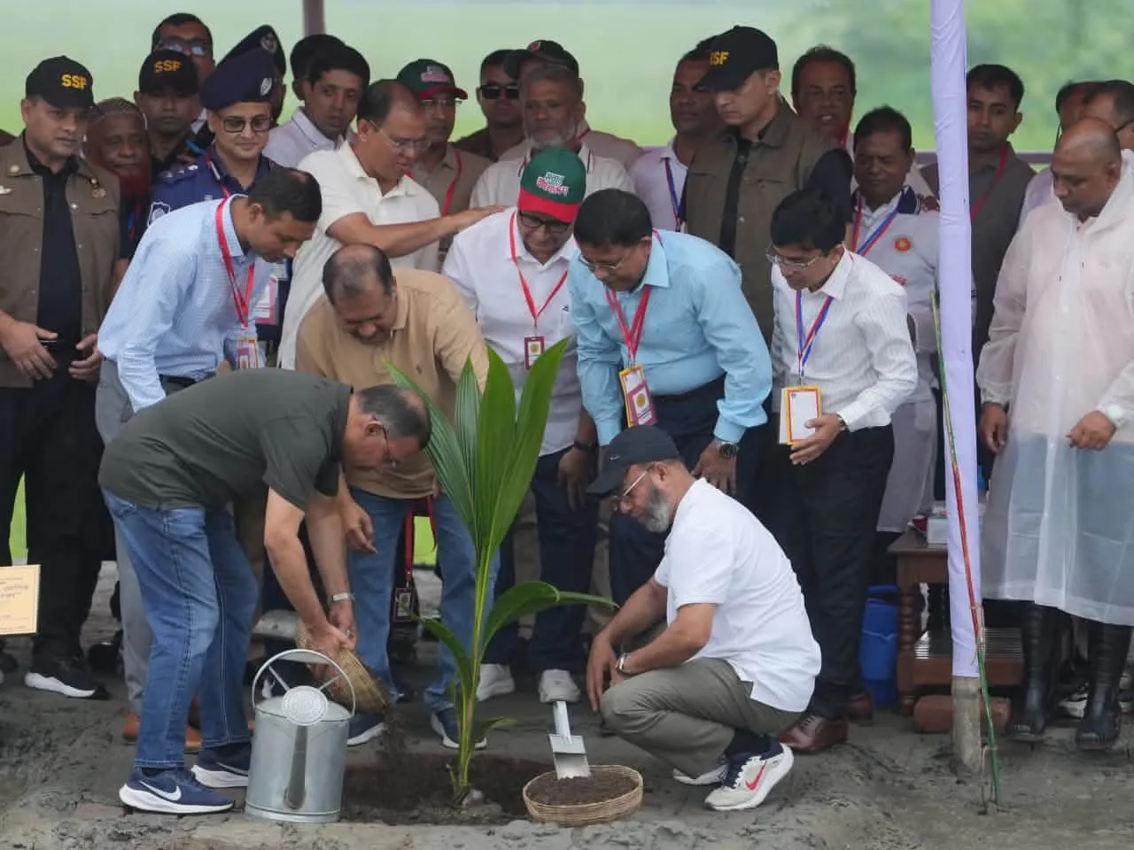 বৃষ্টি উপেক্ষা করে প্রধানমন্ত্রী তারেক রহমানের বরিশাল সফর