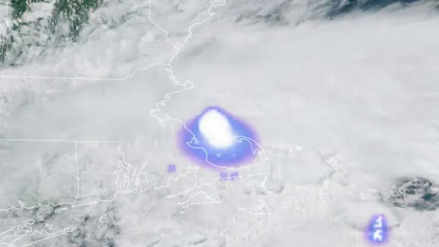 উল্কাপিণ্ড বিস্ফোরণে কেঁপে উঠলো যুক্তরাষ্ট্রের একাধিক অঙ্গরাজ্য নড়ী