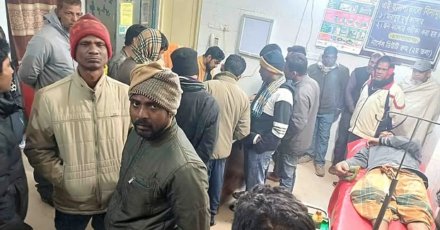 নাটোরের লালপুরে বিএনপি ও স্বতন্ত্র প্রার্থীর সমর্থকদের সংঘর্ষে আহত ১৩