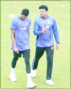 মোহামেডান স্পোর্টিং ক্লাবের হয়ে খেলবেন নাহিদ রানা ও তাসকিন আহমেদ