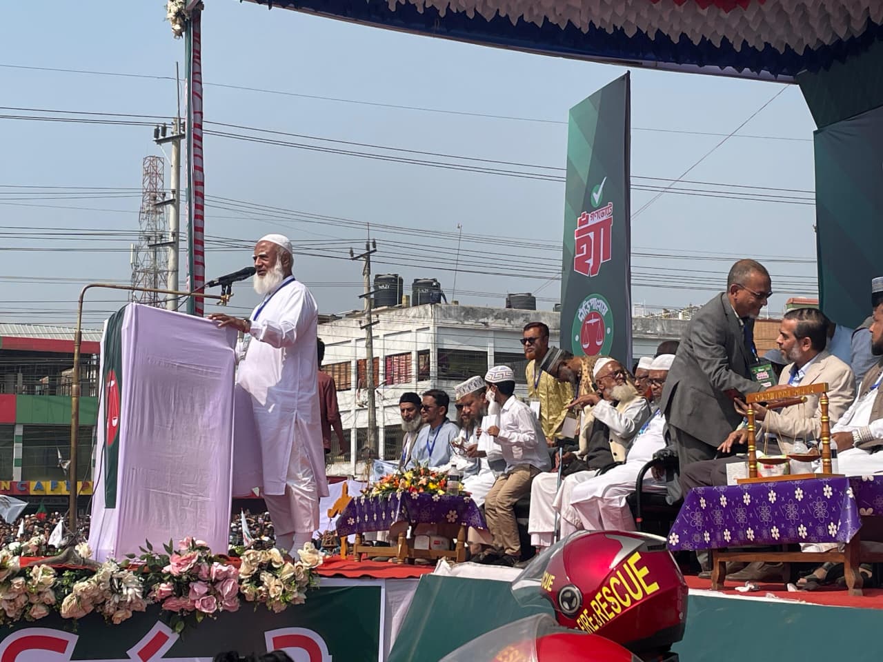 কুলাউড়া উপজেলা ফুটবল খেলার মাঠে ১১ দল আয়োজিত ঐতিহাসিক জনসভা